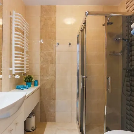 - Perla Apartment Swinoujscie